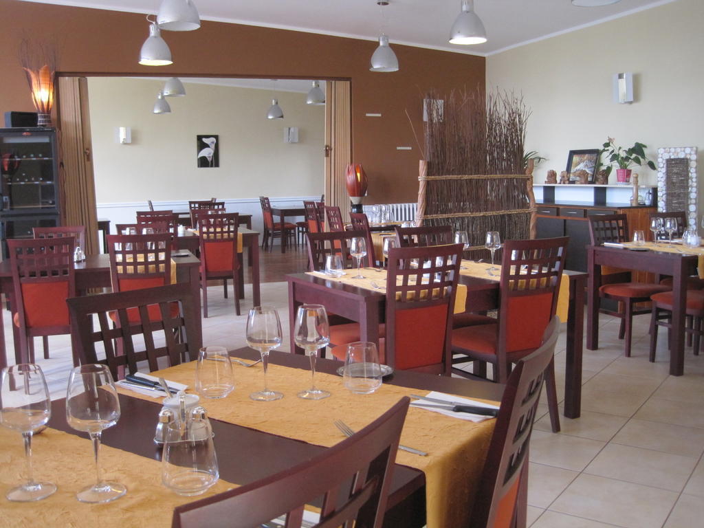 Hotel Restaurant Rive Gauche Bessines-sur-Gartempe Luaran gambar