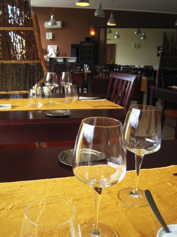 Hotel Restaurant Rive Gauche Bessines-sur-Gartempe Luaran gambar